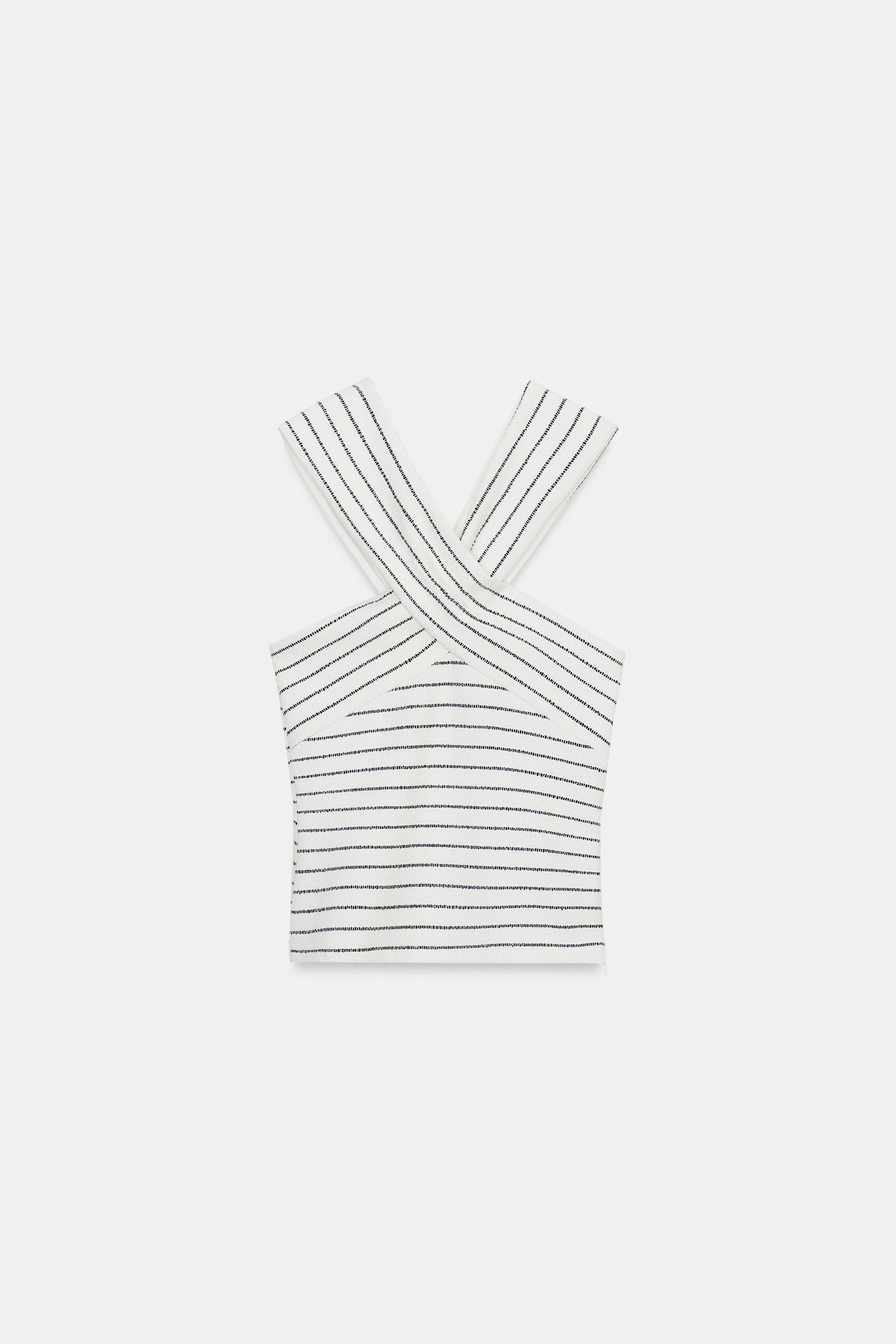 BOUCLÉ WRAP TOP